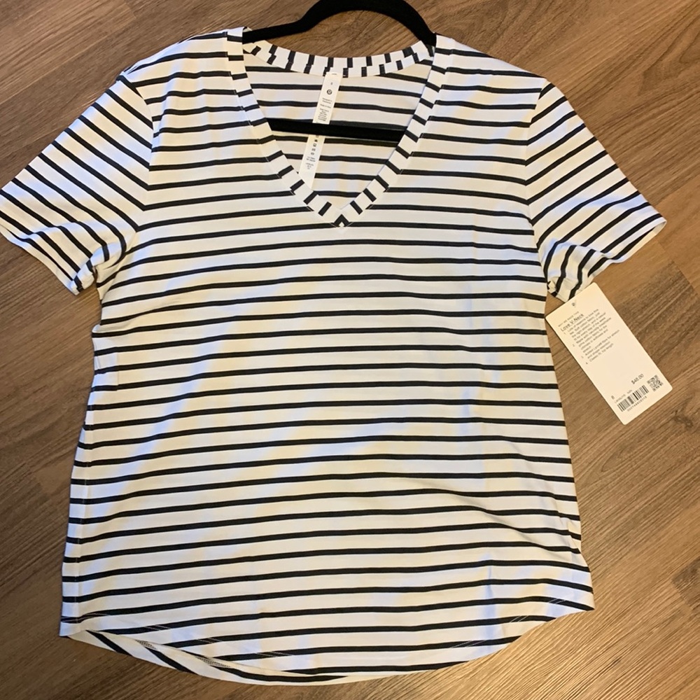 NWT Lululemon Love V Neck